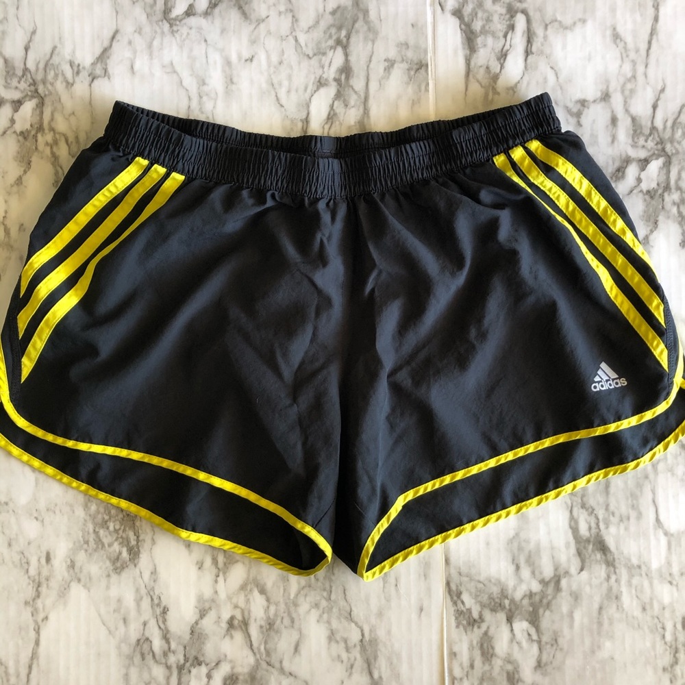 Adidas Shorts, size Large